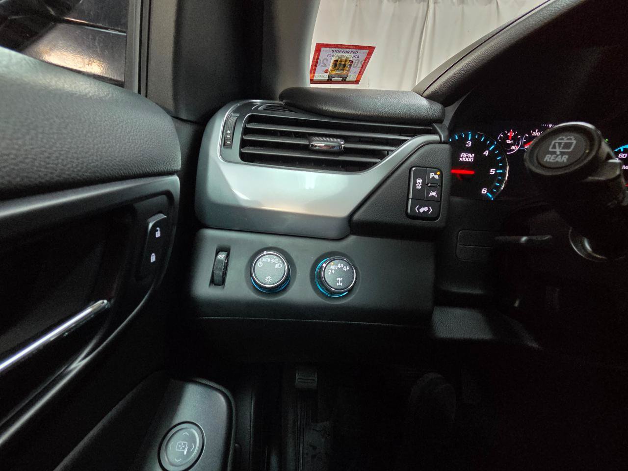 Used 2017 Chevrolet Tahoe LT AWD/4WD image 35