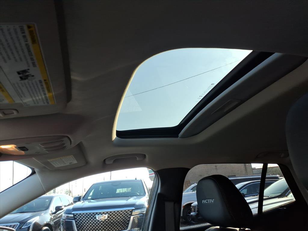 Used 2024 Chevrolet Trax ACTIV w/ Sunroof Package image 18