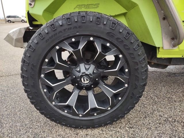 Used 2016 Jeep Wrangler Unlimited Sahara image 26
