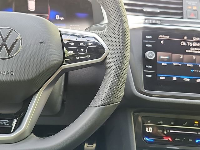 Certified 2024 Volkswagen Tiguan SE R-Line AWD/4WD image 22