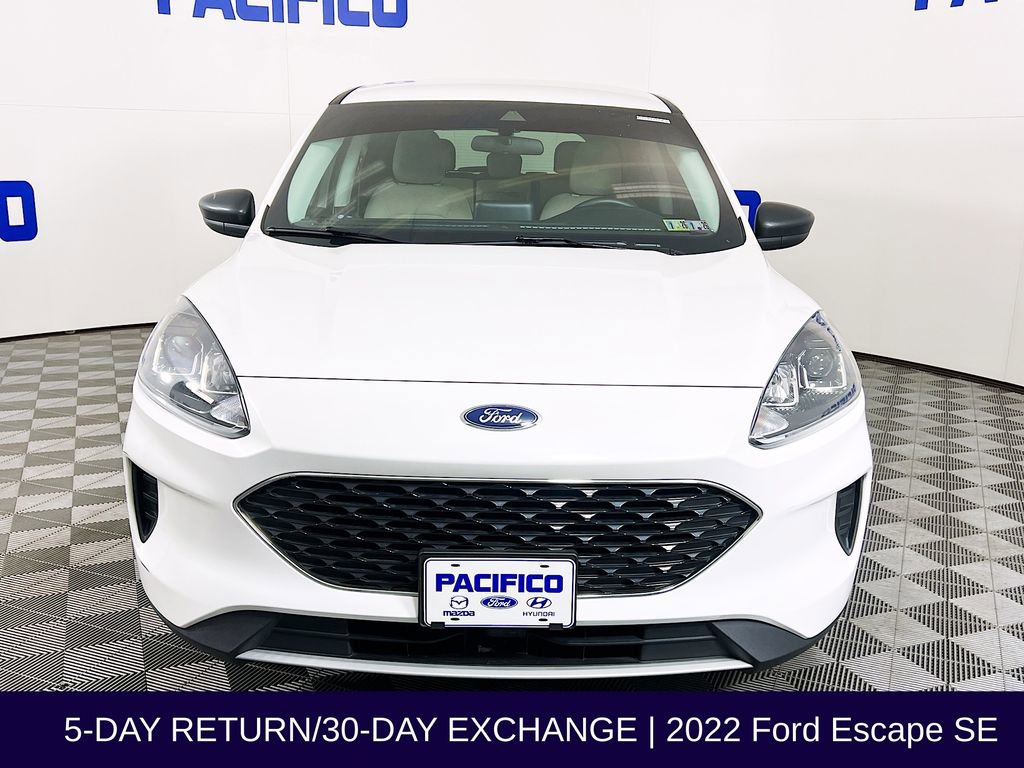 Used 2022 Ford Escape SE w/ Convenience Package image 3