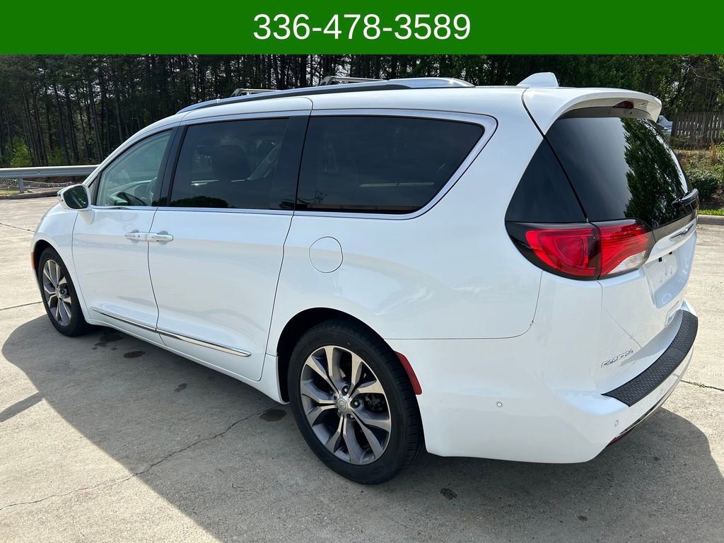 Used 2018 Chrysler Pacifica Limited w/ Advanced Safetytec Group image 3