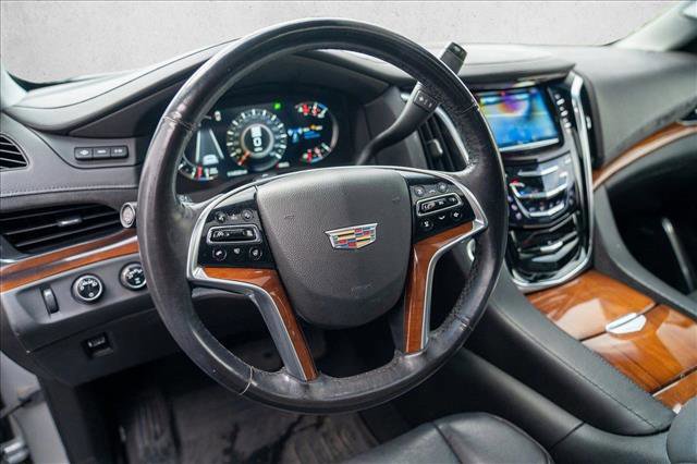 Used 2018 Cadillac Escalade Premium Luxury image 14
