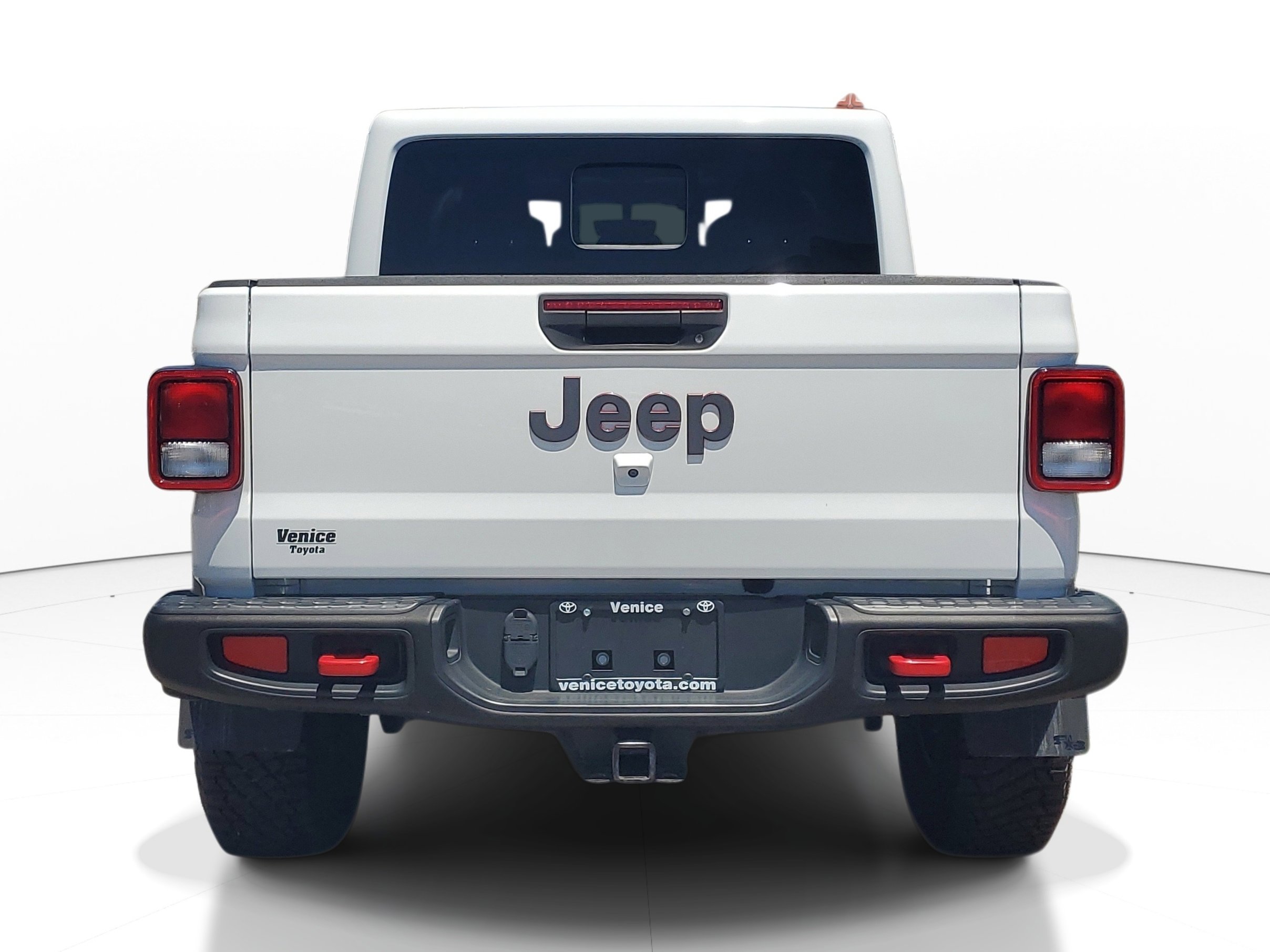 Used 2023 Jeep Gladiator Rubicon w/ Trailer Tow Package AWD/4WD image 5