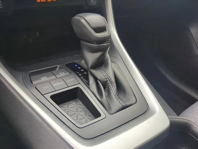 Used 2021 Toyota RAV4 XLE image 13