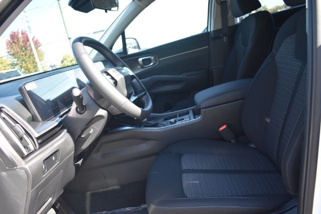 New 2026 Kia Sorento LX FWD image 23