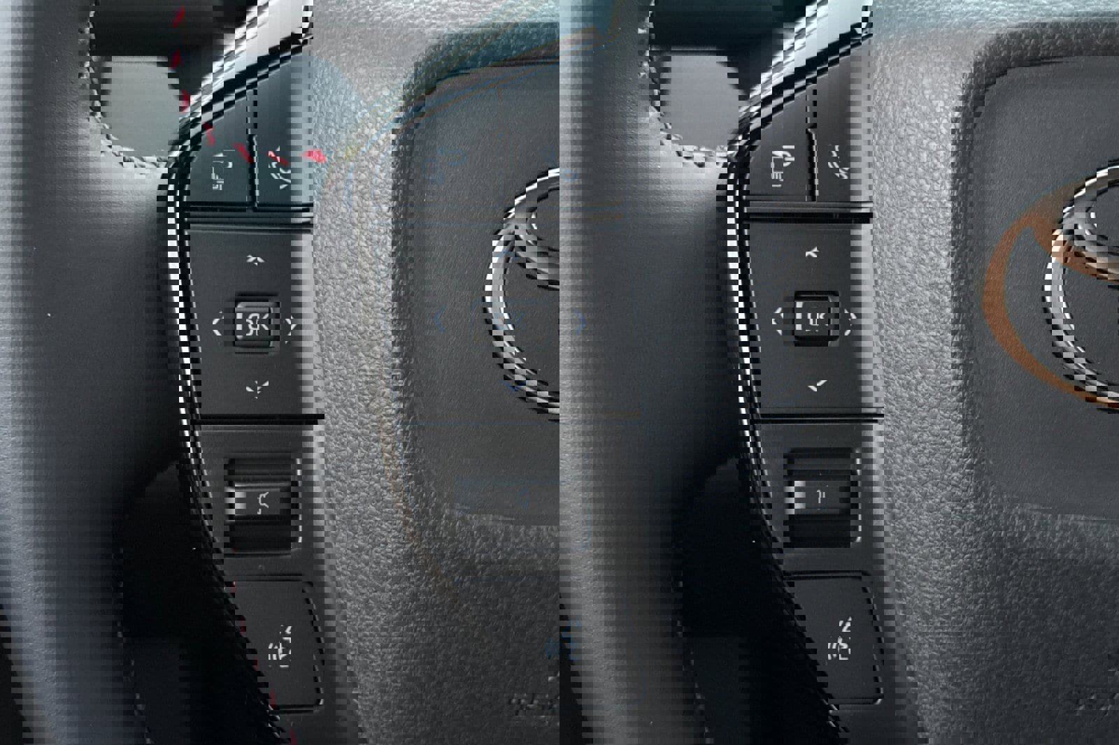 New 2026 Toyota Prius Plug-In Hybrid image 27