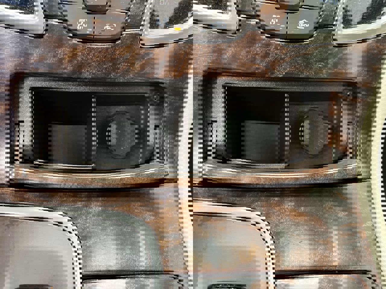 Used 2014 Buick LaCrosse Leather image 23