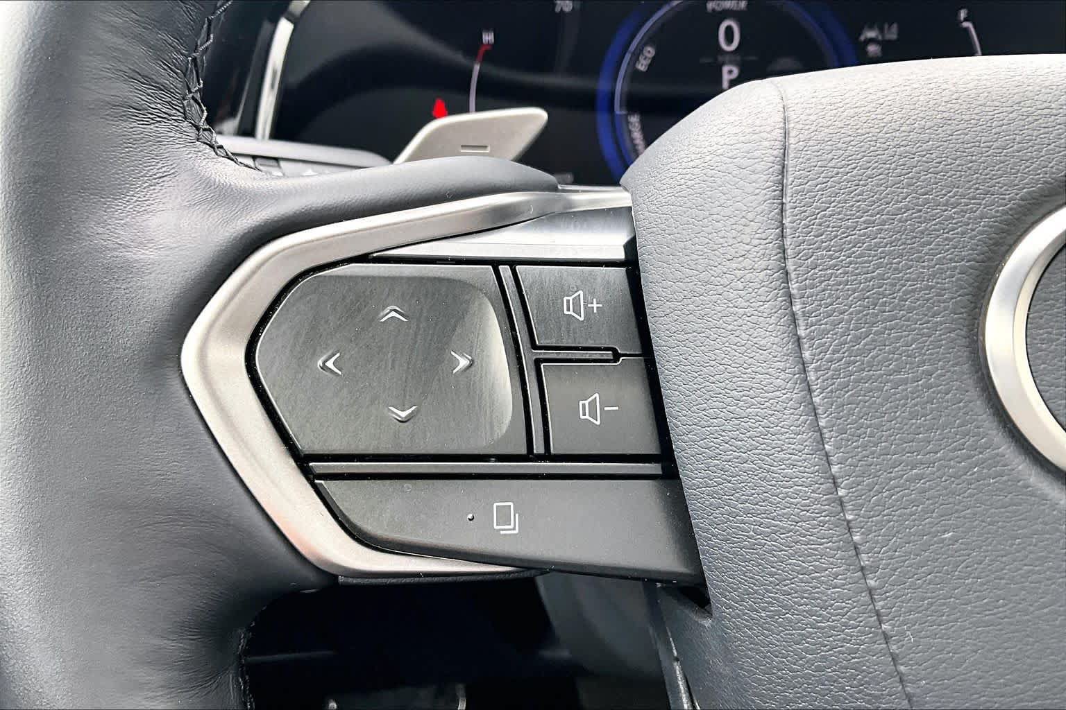 Used 2026 Lexus NX 350h AWD w/ Accessory Package (2T) image 24