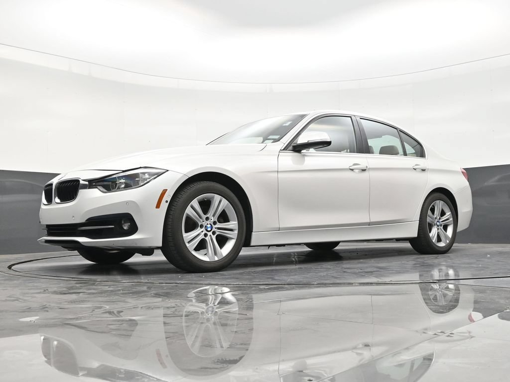Used 2018 BMW 330i Sedan RWD image 20