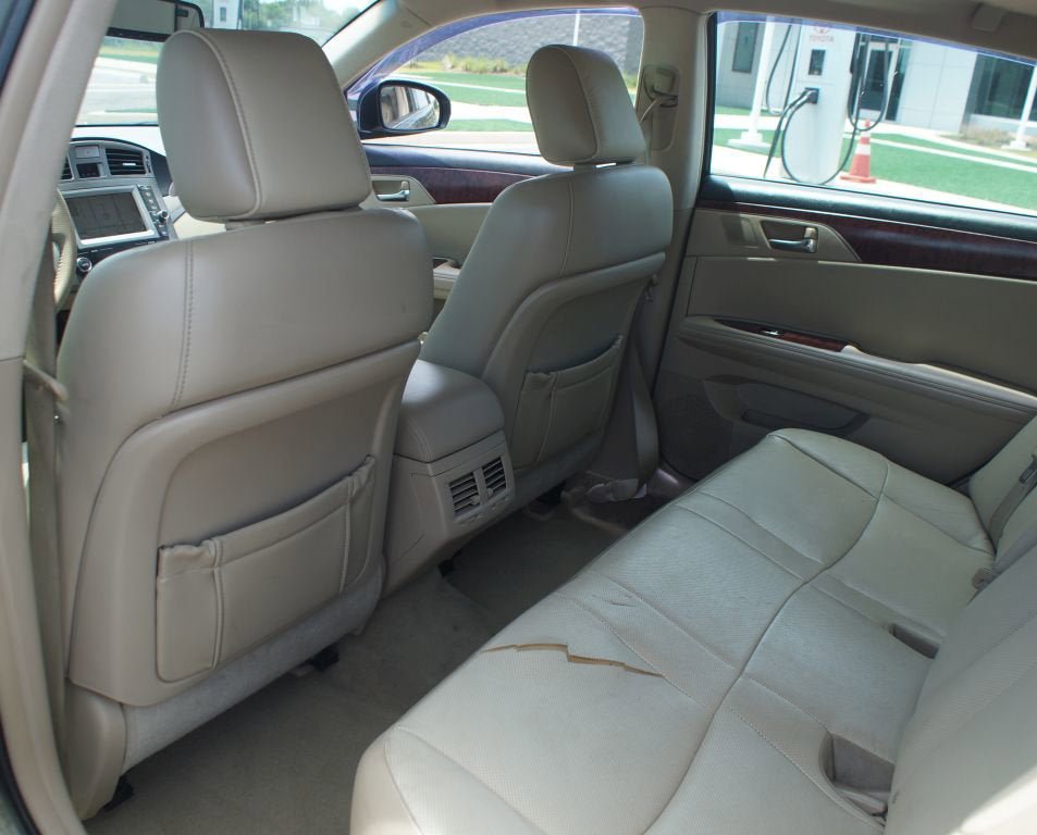 Used 2011 Toyota Avalon Limited FWD image 12