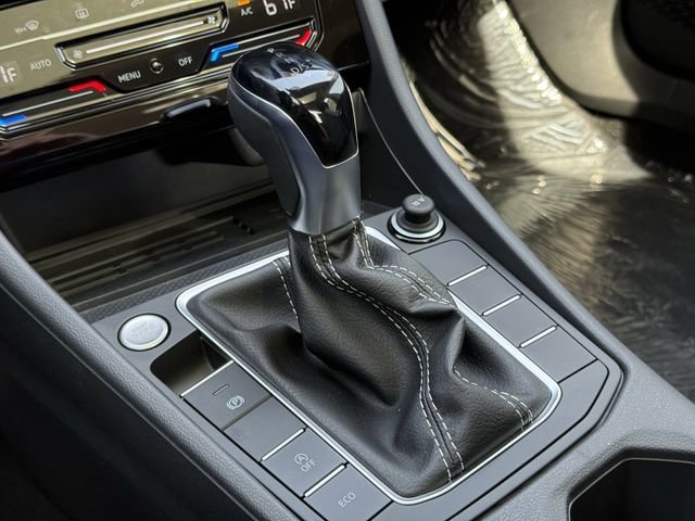 New 2026 Volkswagen Jetta SE image 18