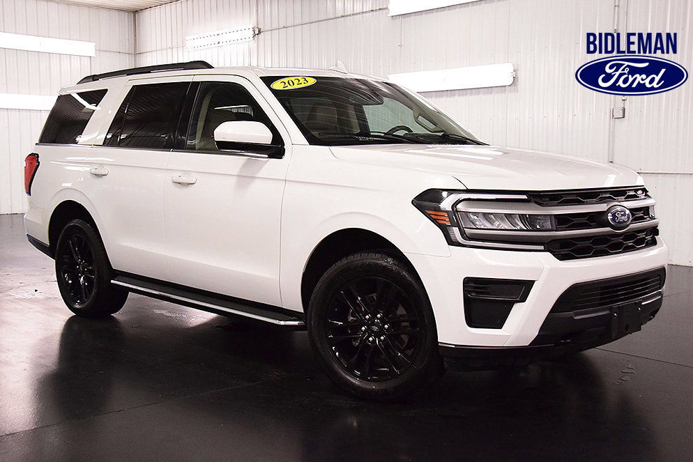 Used 2023 Ford Expedition XLT AWD/4WD image 1