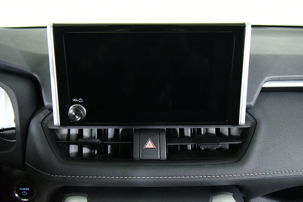 Used 2025 Toyota RAV4 XLE image 4