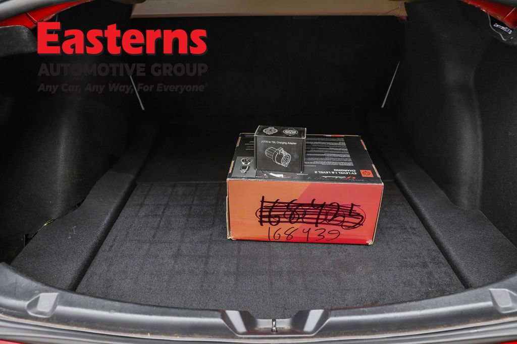 Used 2020 Tesla Model 3 Standard Range image 9