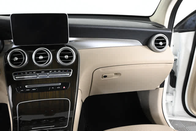 Used 2017 Mercedes-Benz GLC 300 image 17