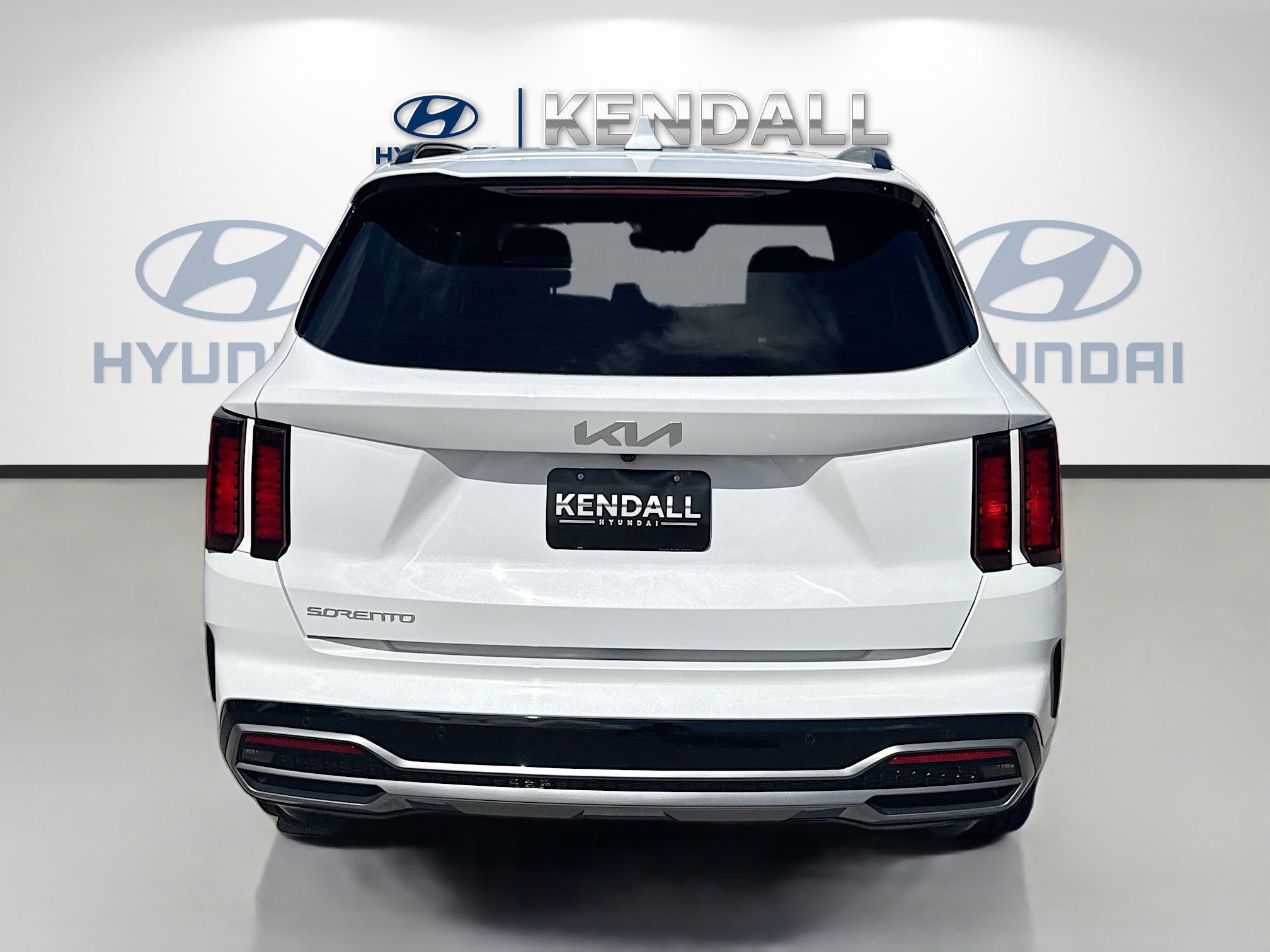 Used 2023 Kia Sorento S image 5