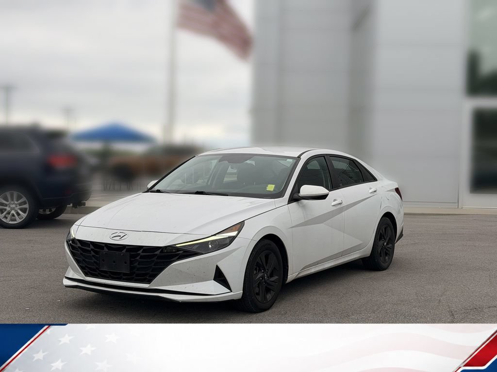 Used 2021 Hyundai Elantra SEL FWD image 2