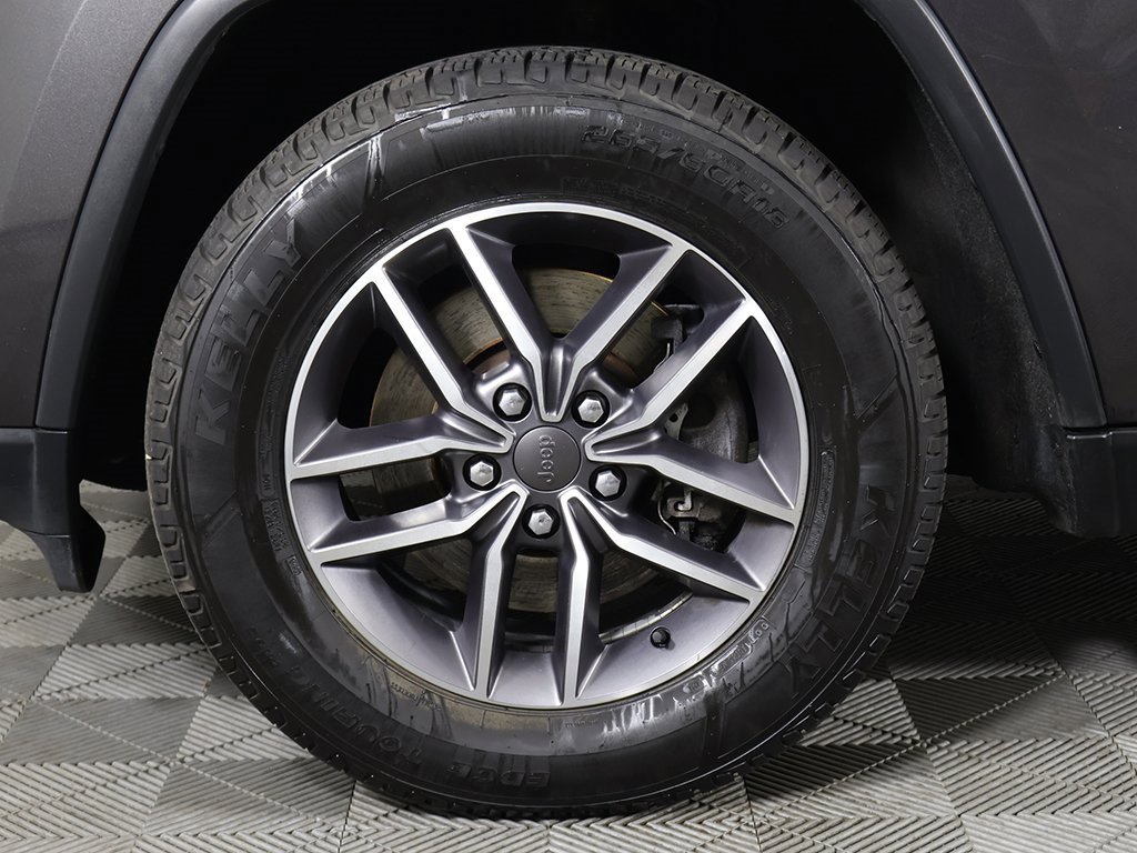 Used 2021 Jeep Grand Cherokee Limited image 22