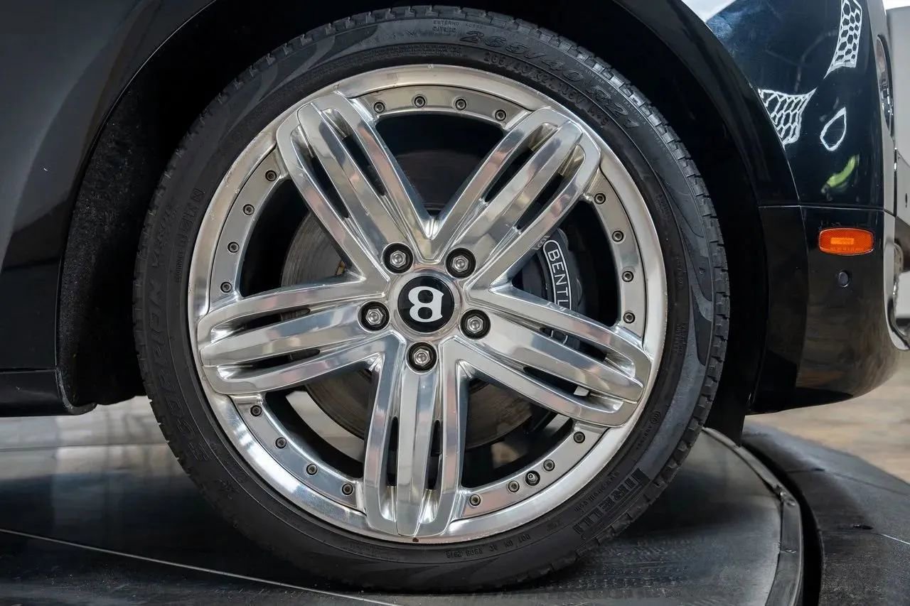 Used 2011 Bentley Mulsanne image 27