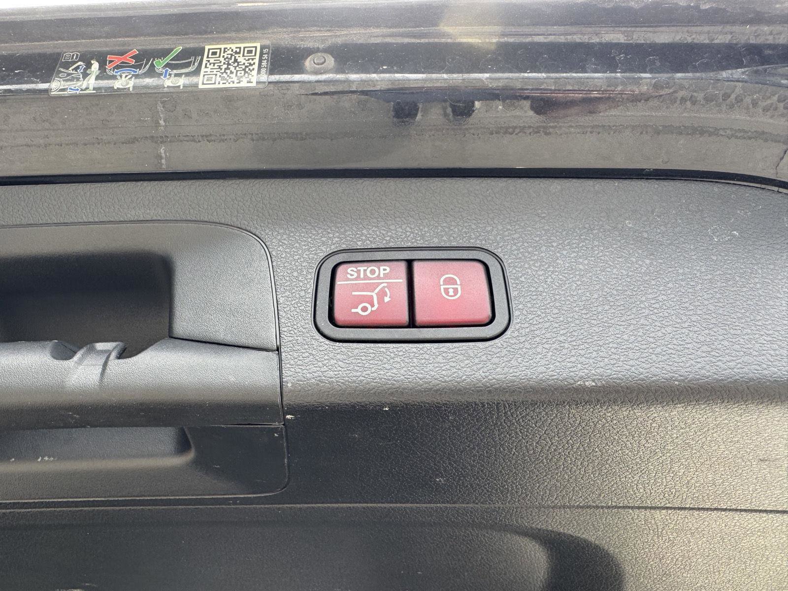 Used 2023 Mercedes-Benz GLS 580 4MATIC image 23