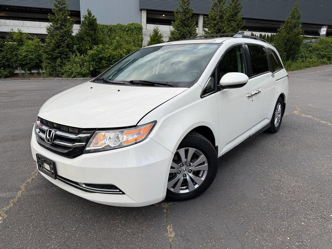 Used 2014 Honda Odyssey EX-L image 2