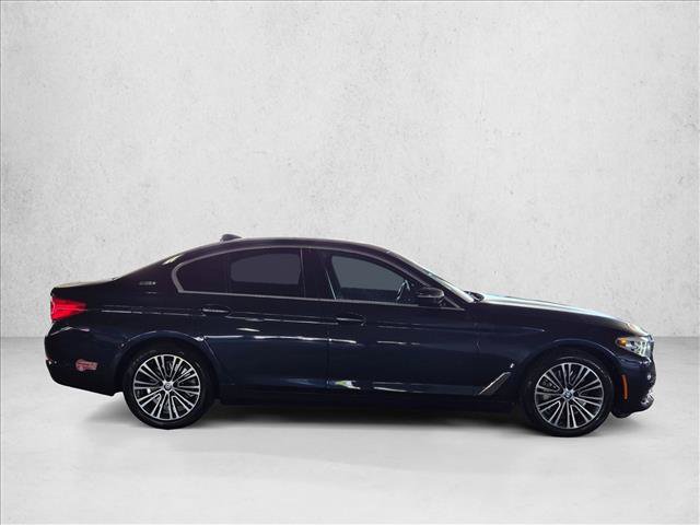 Used 2018 BMW 530e w/ Premium Package 2 RWD image 4