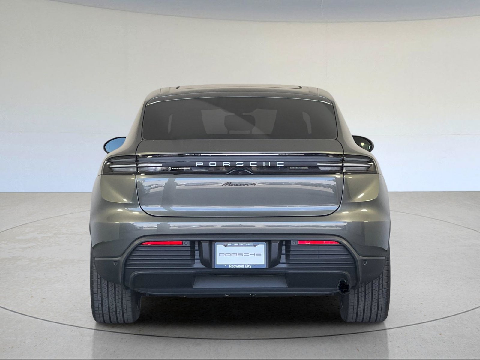 New 2026 Porsche Macan 4 Electric AWD/4WD image 7