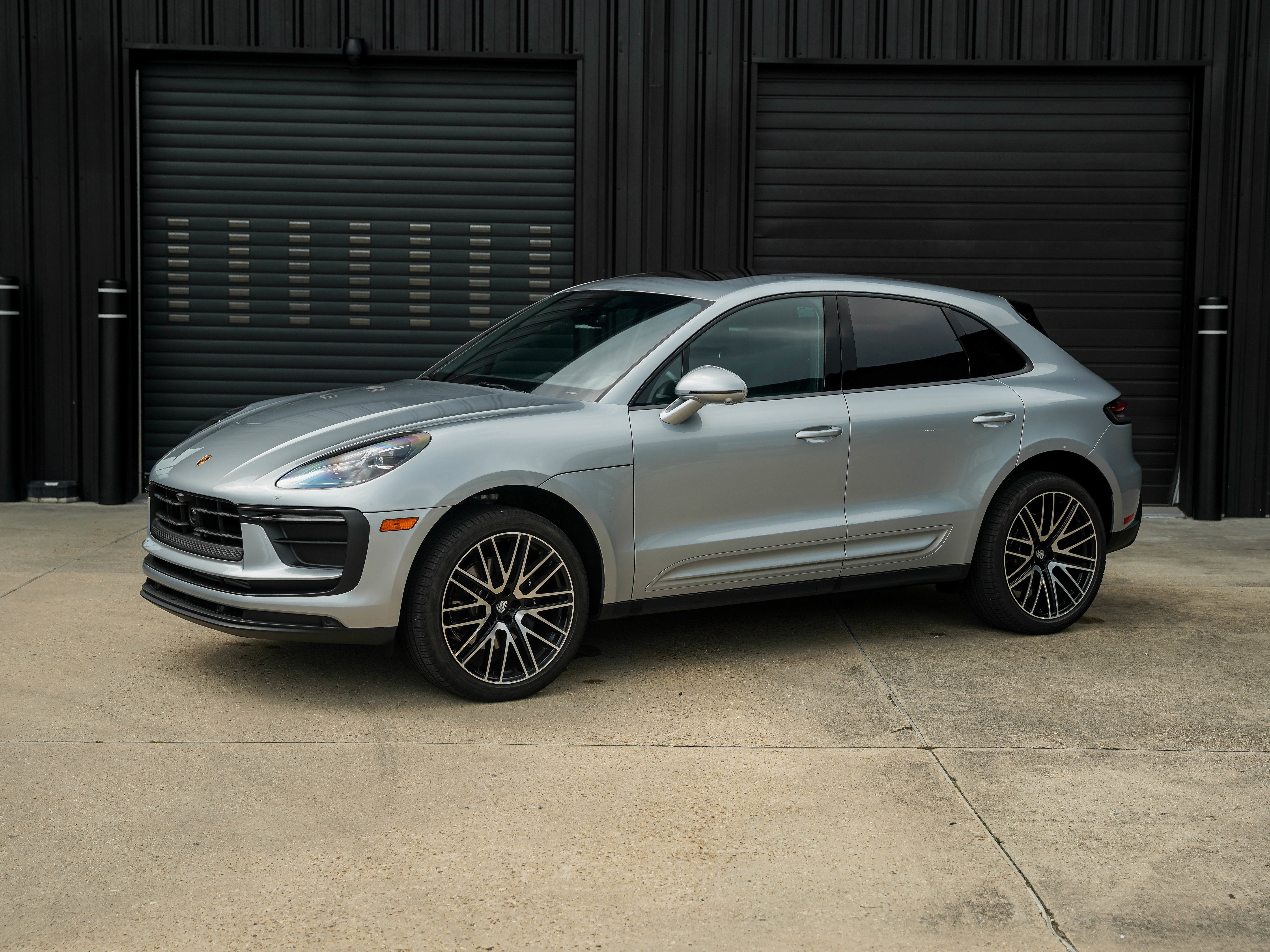 New 2025 Porsche Macan