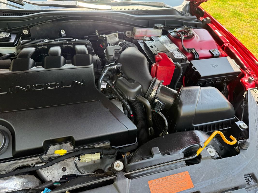 Used 2012 Lincoln MKZ FWD image 42