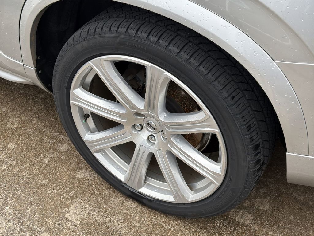 Used 2018 Volvo XC90 T6 Inscription w/ Convenience Package AWD/4WD image 4