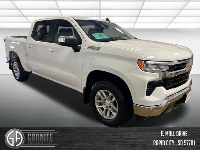 Used 2024 Chevrolet Silverado 1500 LT w/ Z71 Off-Road Package image 7
