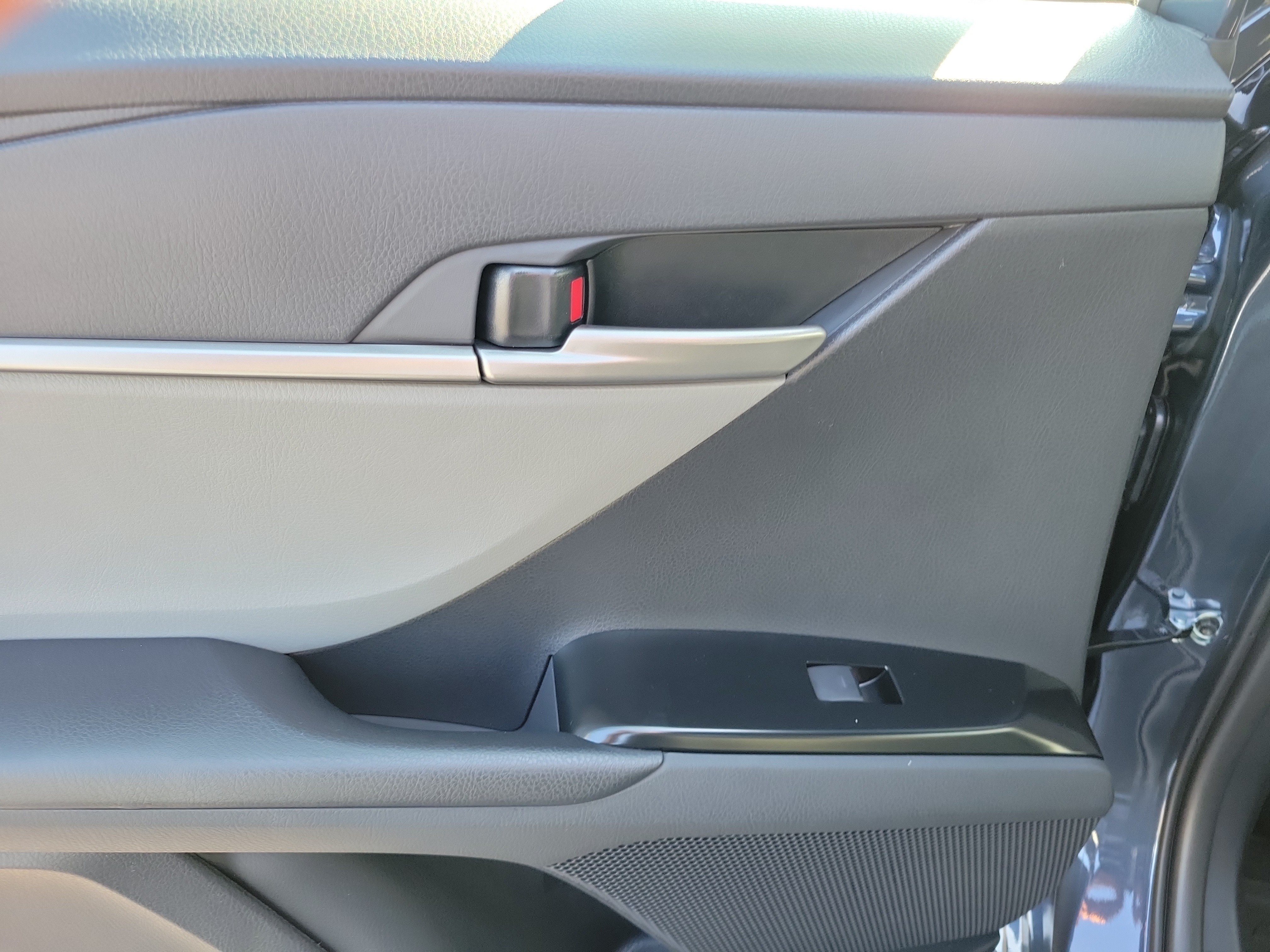 New 2026 Toyota Camry SE FWD image 12