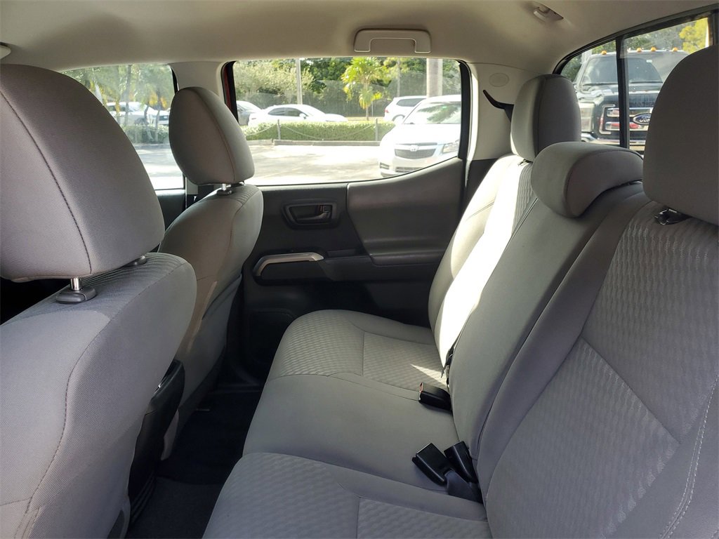 Certified 2022 Toyota Tacoma SR5 image 10