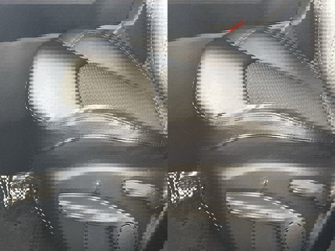 Used 2024 Jeep Compass Latitude image 19