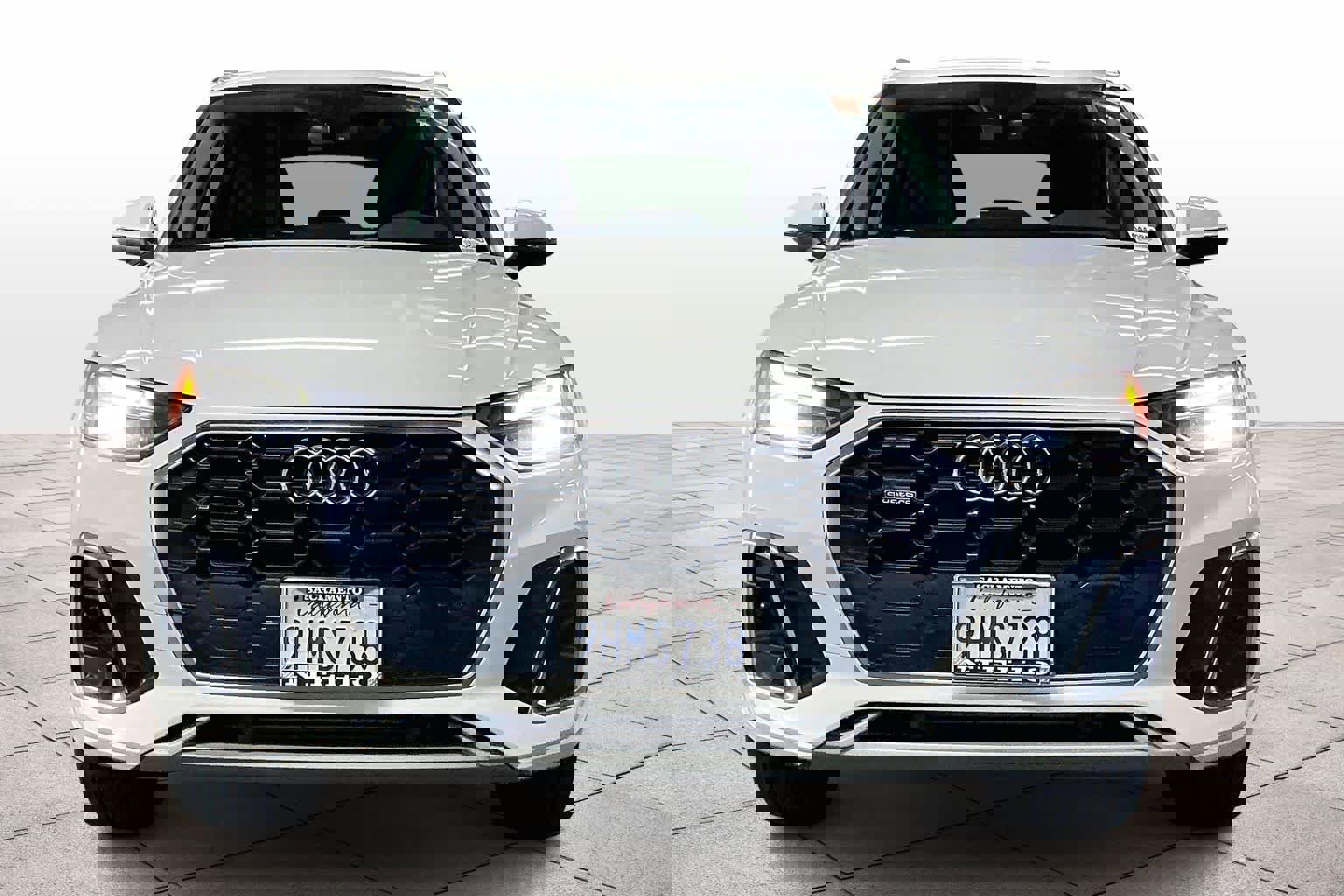 Used 2023 Audi Q5 2.0T Premium w/ Convenience Package image 3