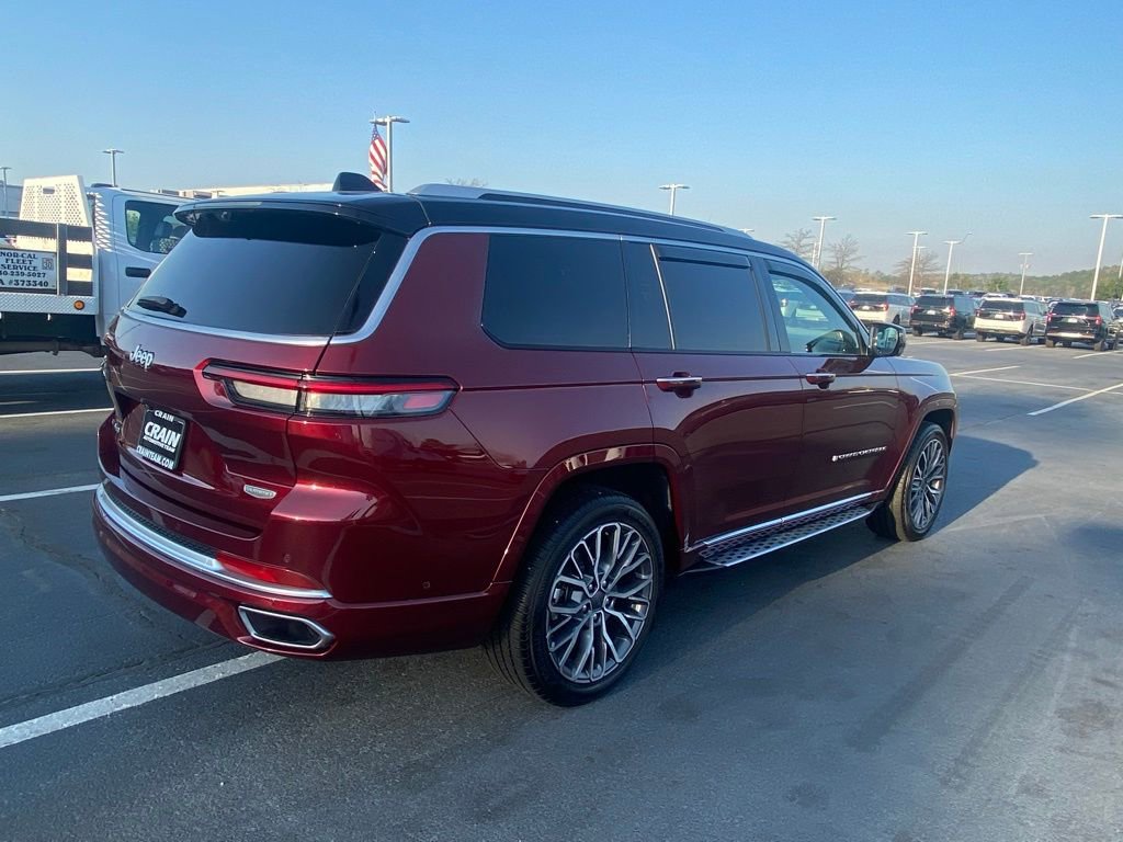 Used 2023 Jeep Grand Cherokee L Summit AWD/4WD image 7