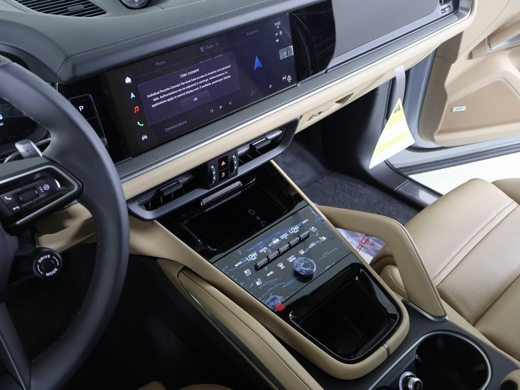 New 2026 Porsche Cayenne AWD/4WD image 16
