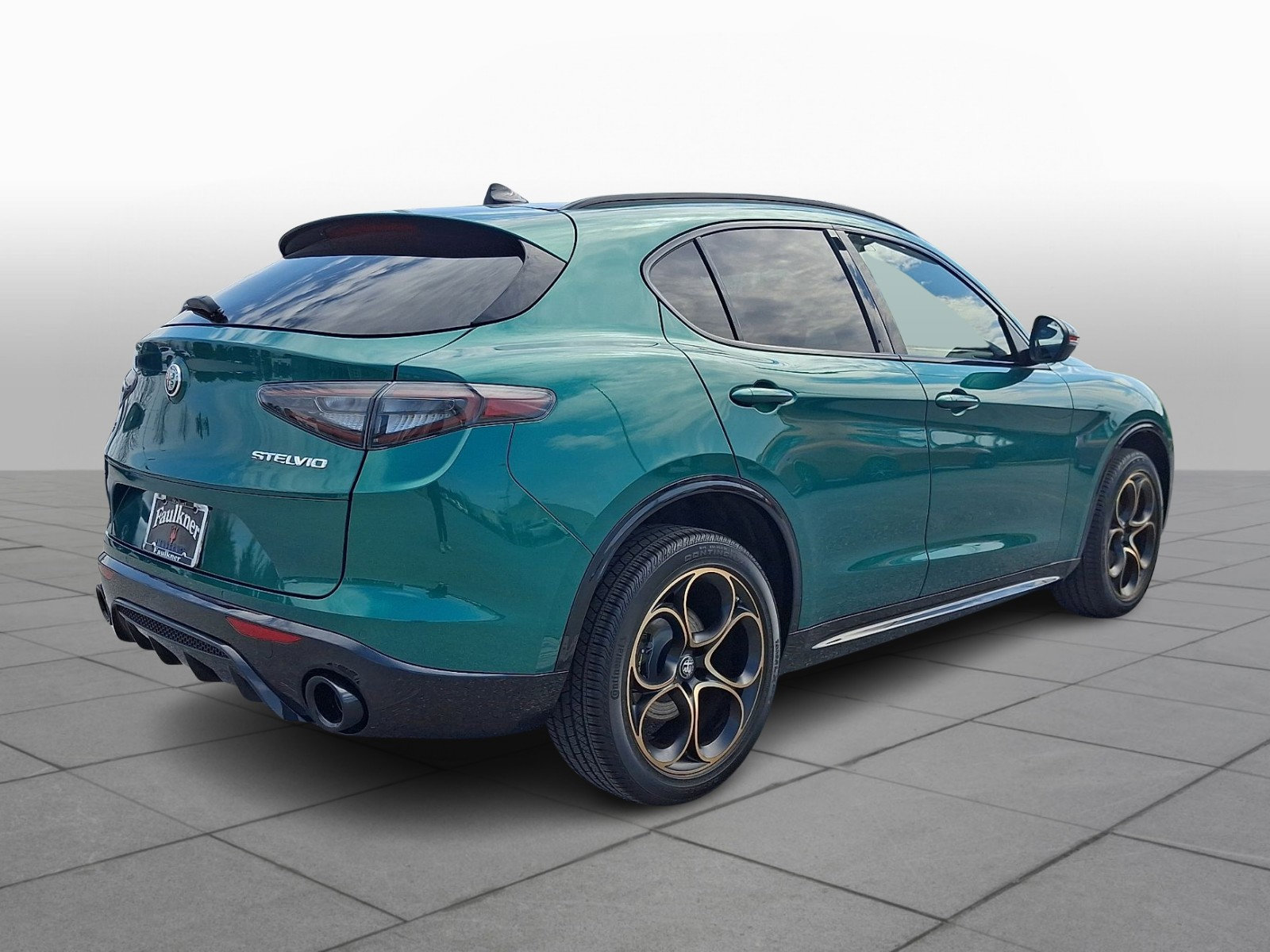 New 2026 Alfa Romeo Tonale w/ Active Assist Package image 4