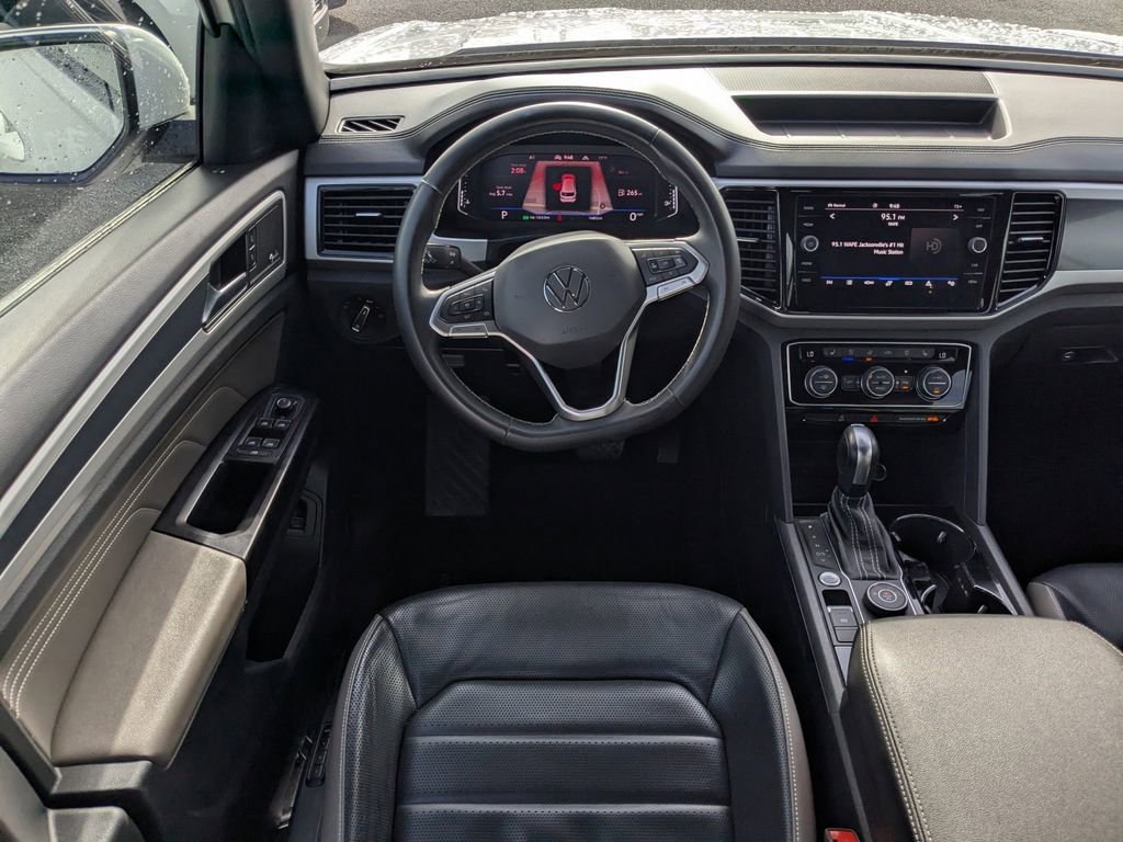 Used 2021 Volkswagen Atlas Cross Sport SEL Premium image 15
