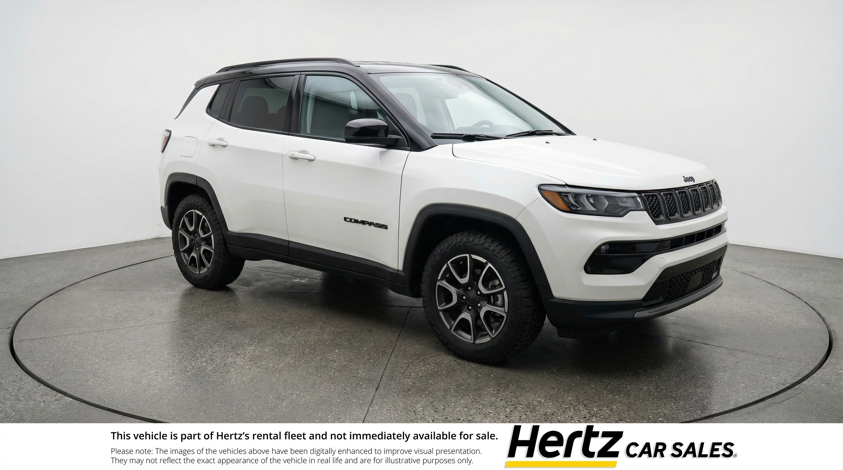 Used 2025 Jeep Compass Trailhawk AWD/4WD image 1