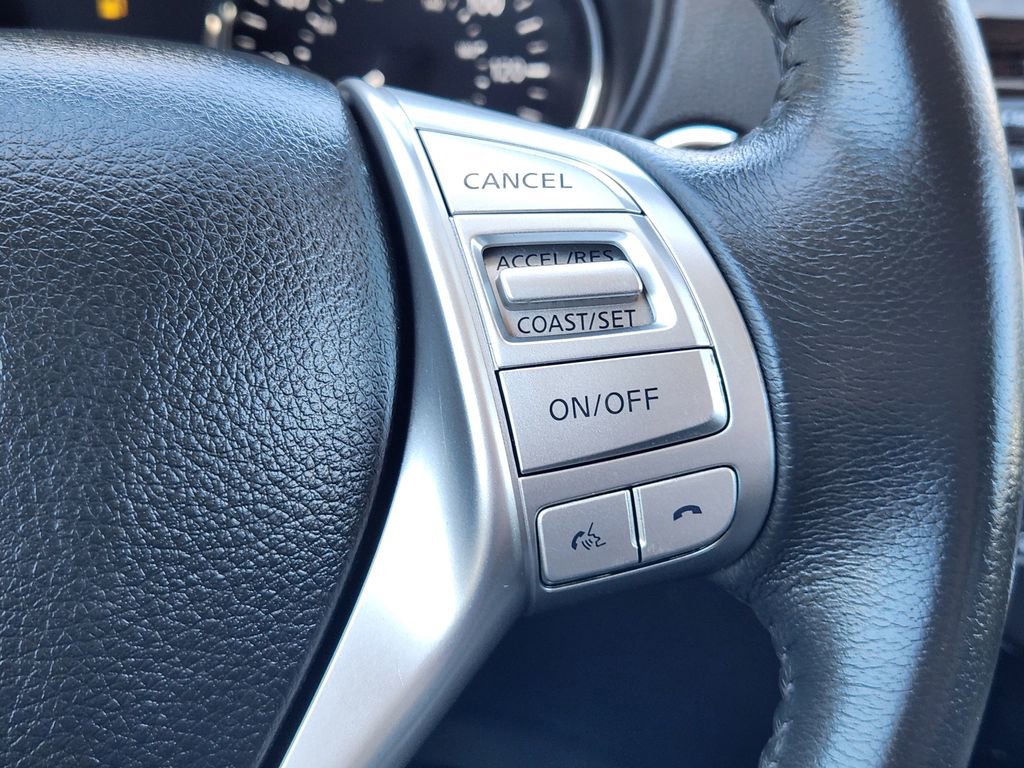 Used 2015 Nissan Rogue SL w/ SL Premium Package image 23