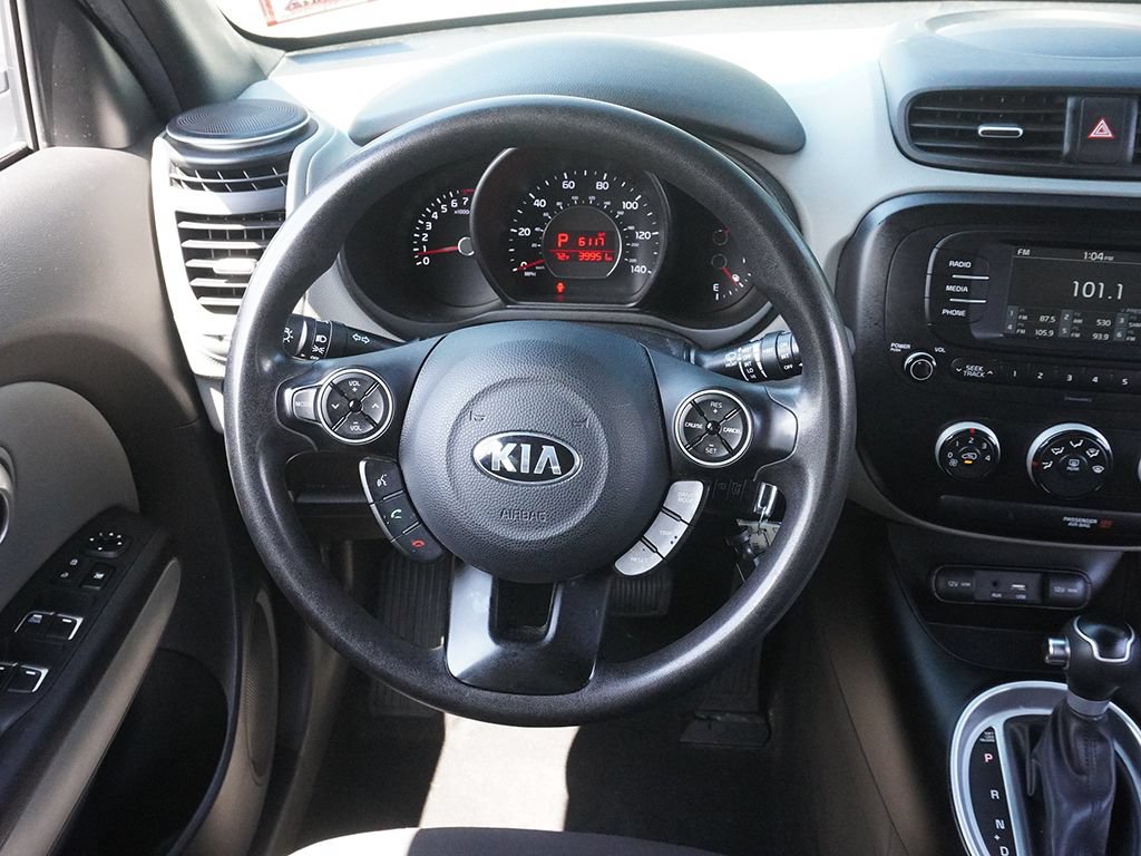Used 2018 Kia Soul FWD image 29