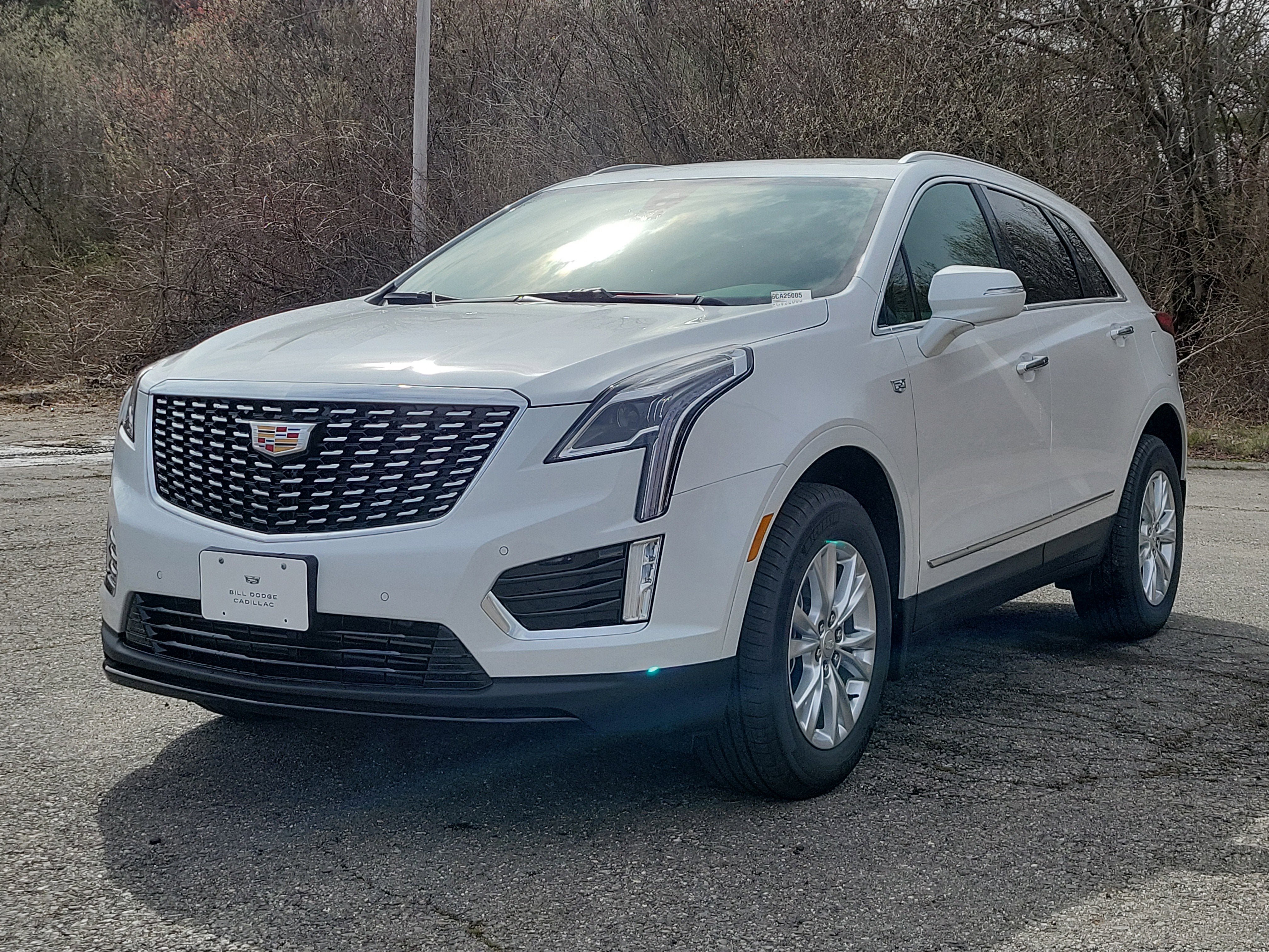 New 2026 Cadillac XT5 Luxury w/ LPO, Floor Liner Package AWD/4WD image 1
