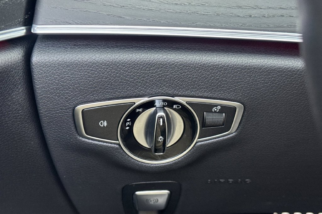 Used 2019 Mercedes-Benz E 450 Cabriolet image 34