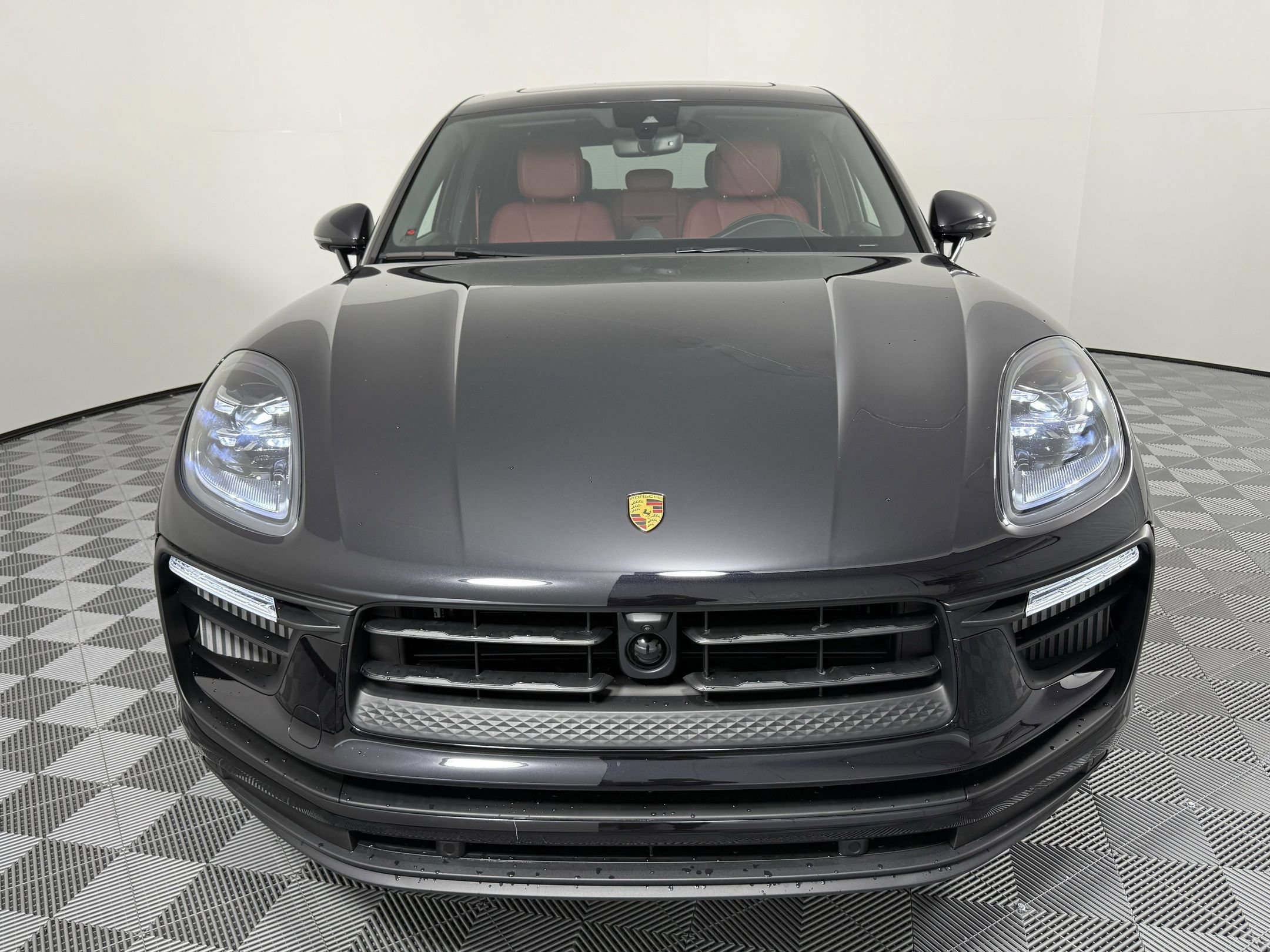 Certified 2026 Porsche Macan S AWD/4WD image 6