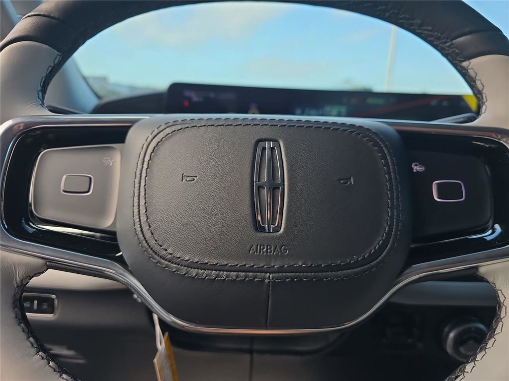 New 2026 Lincoln Navigator L Black Label AWD/4WD image 26