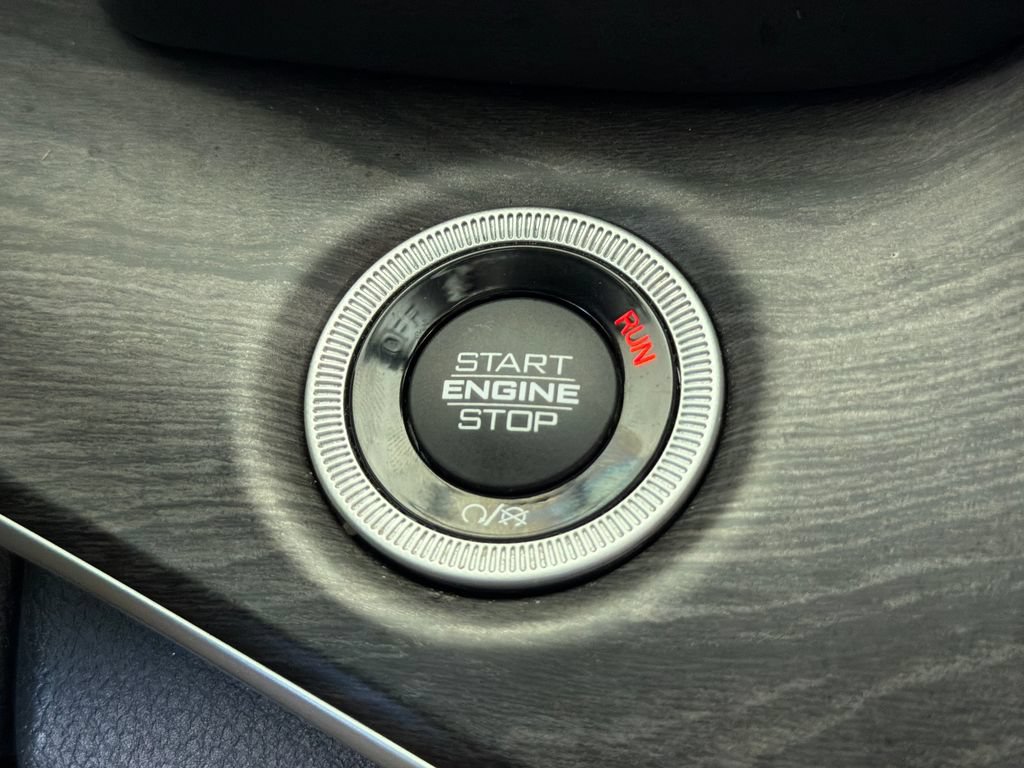 Used 2022 Jeep Grand Cherokee Limited RWD image 6