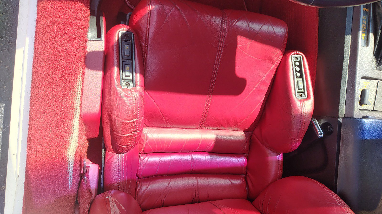 Used 1990 Chevrolet Corvette Coupe RWD image 23