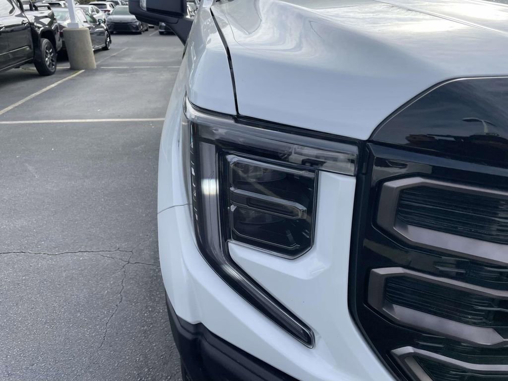 Used 2023 GMC Sierra 1500 AT4X w/ AT4X AEV Edition image 17